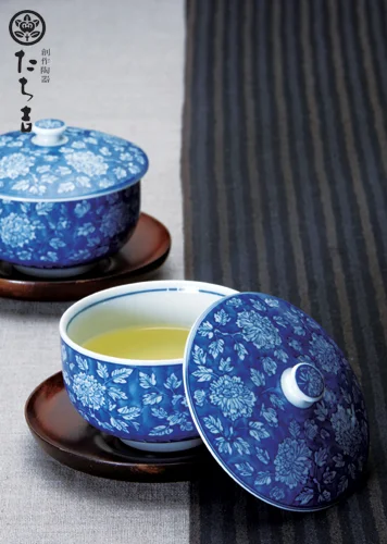 たち吉 染牡丹 蓋付お茶呑茶碗の画像1