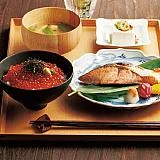 北海道 銀毛新巻鮭といく ら